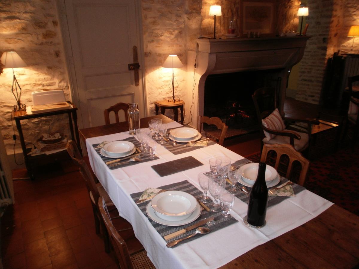 Val De La Nef Bed & Breakfast Joux-la-Ville Ngoại thất bức ảnh